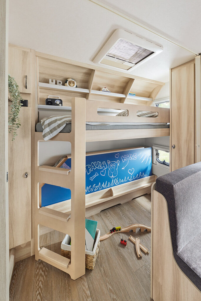 2026-WW-De-Luxe-540-KMFe-innen-Maltafel-unter-Kinderbett-h-BEAR-PRESSE-thumb