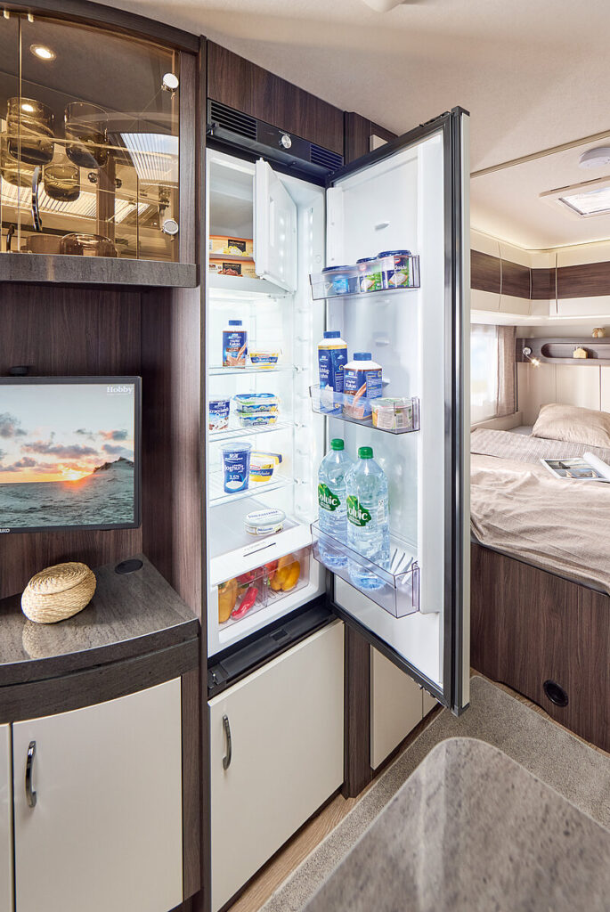 2026-WW-Prestige-560-FC-innen-Kompressorkuehlschrank-h-BEAR-PRESSE-thumb