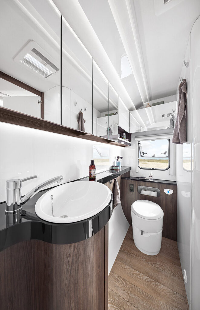 2026-WW-Prestige-560-WLU-innen-Waschraum-h-BEAR-PRESSE-thumb