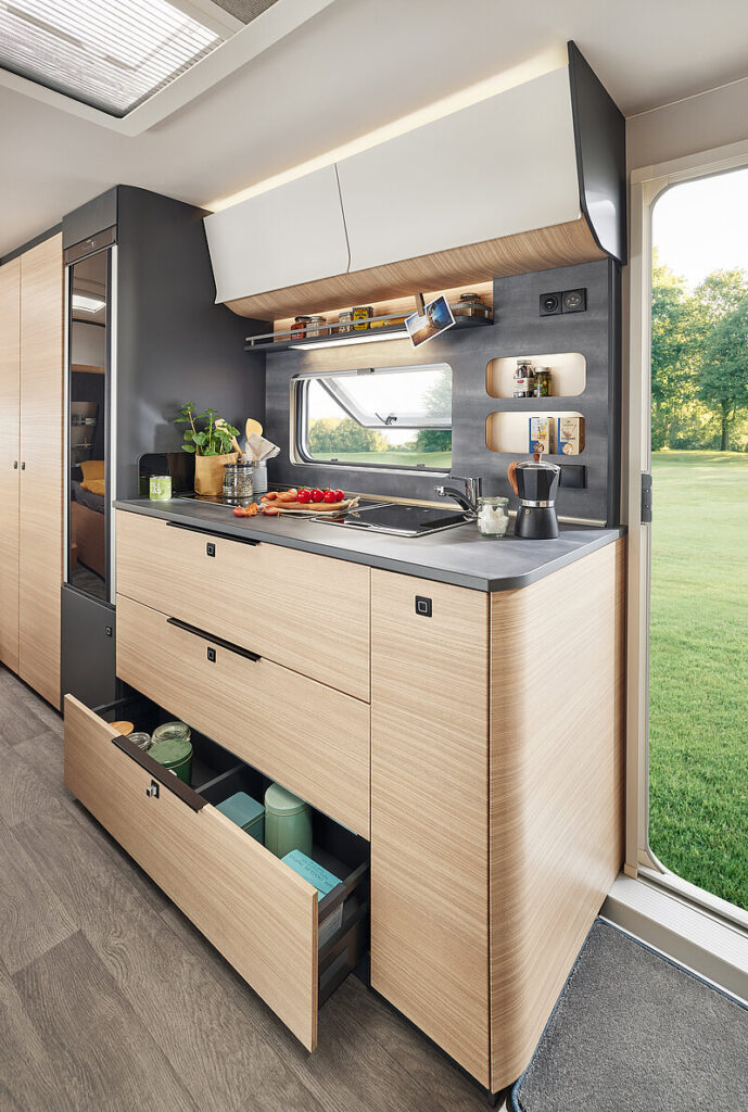 2026-ww-maxia-595-kml-innen-kueche-h-BEAR-PRESSE-thumb